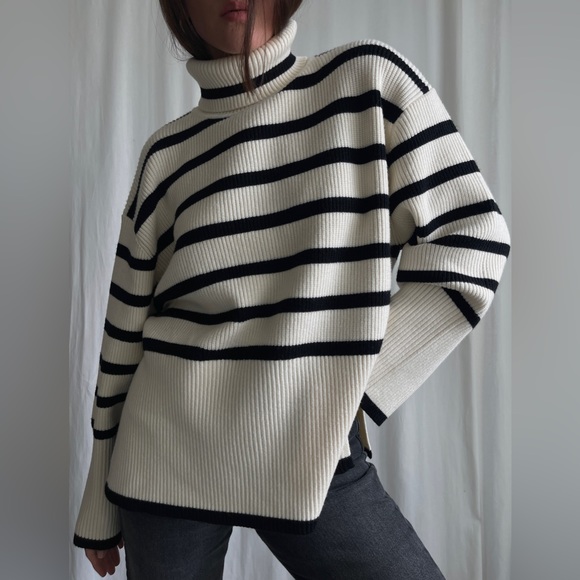 SYLVIE STRIPED SWEATER π β In Cream - Picture 4 of 10